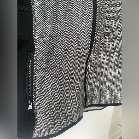 Marc New York Andrew Marc small women’s zipup - Picture 3 of 4